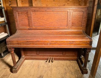 William Knabe Mahogany Upright Piano (CTF100)