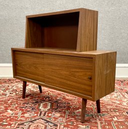 Vintage Mid-Century Small Cabinet (CTF20)