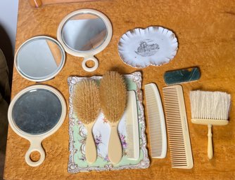 Vintage Celluloid Dresser Items, 13pcs (CTF10)