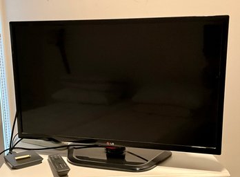 LG Television With Remote (CTF20)