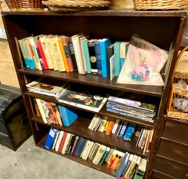 Modern Bookcase And Books (CTF30)