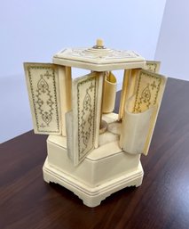 Musical Cigarette Dispenser Carousel (CTF10)