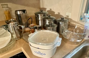 Pyrex, Kitchenware, Canisters, Pie Plates (CTF30)