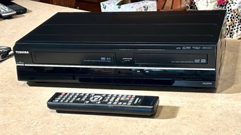 Toshiba DVD/VHS Player Recorder (CTF10)