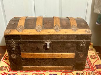 Antique Victorian Dome Top Trunk (CTF20)