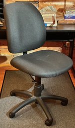 Black Upholstered Office Chair (CTF20)