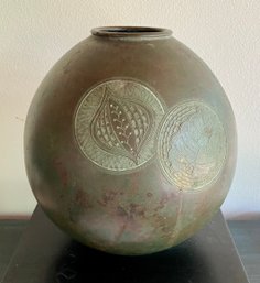 Vintage Signed Japanese Bronze Vase (CTF10)