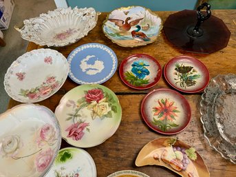 33pcs. Vintage China & Glass