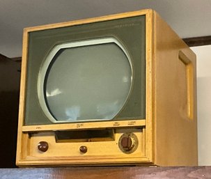1949 Magnavox Tabletop Television