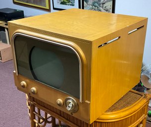 1949 Packard Bell Chassis Table Top Television