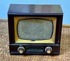 1952 Radio Invictus Modelo Televisinho