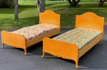 Pr. Vintage Birdseye Maple Twin Beds (CTF50)