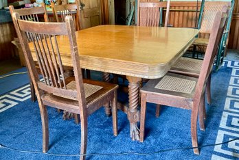 Victorian Oak Dining Table (CTF40)