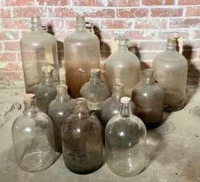 Vintage Glass Jugs, 12 Pcs (CTF40)