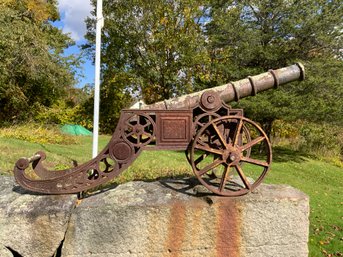 Vintage English Iron Cannon (CTF30)