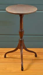 Ca. 1820 Federal NH Tilt Top Candle Stand (CTF20)