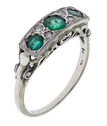 Antique Art Deco Emerald And Diamond Gold Ring (CTF10)