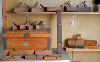 Antique Toolbox With Antique Tools (CTF20)