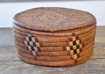 Small Antique Native American Lidded Basket (CTF10)