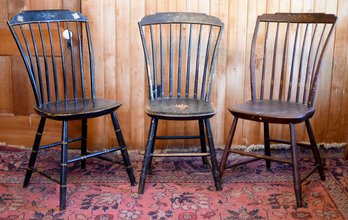 Antique Stepdown Windsor Chairs, 4pcs. (CTF20)