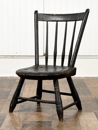 19th C. Childs Windsor Chair (CTF10)