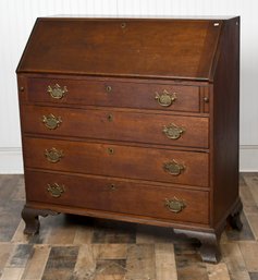 18th C. Cherry Chippendale Slant Lid Desk (CTF40)