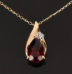 14k Gold Garnet And Diamond Necklace (CTF10)