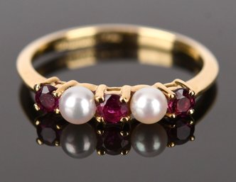 Tiffany & Co. 18k Gold Ruby And Pearl Ring (CTF10)