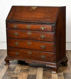 18th C. MA Chippendale Desk (CTF30)