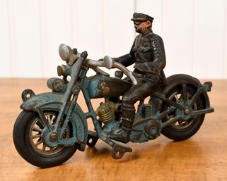 Antique Hubley Cast Iron Indian Motorcycle With Policeman (CTF10)