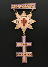 Vintage Knight Of Templar Gold Pin (CTF10)
