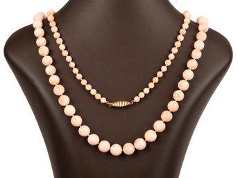 36'L Coral Bead Necklace With 18k Gold Clasp (CTF10)