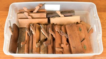 Antique Wood Planes, 18 Pcs (CTF10)