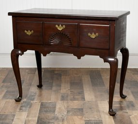 Antique Queen Anne Mahogany Dressing Table (CTF20)