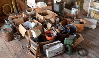 Large Collection Of Vintage Kitchen And Household Related Items (NO TRANSFER )