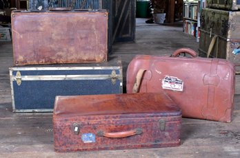 Four Vintage Travel Cases (CTF30)