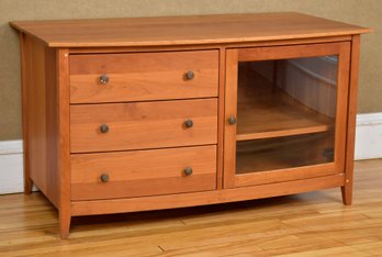 Pompanoosuc Mills Cherry Cabinet (CTF20)