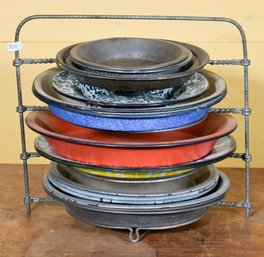 Antique Wire Pie Rack And Pie Plates (CTF10)