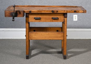 Antique Carpenters Wood Working Bench (CTF20)