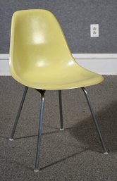 Vintage Herman Miller Charles Eames Side Shell Chair (CTF10)