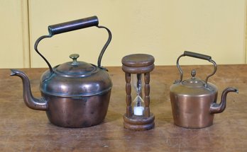 Antique Miniature Tea Pots And Hourglass (CTF10)