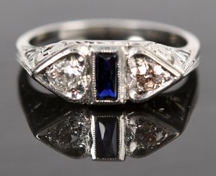 Antique 18k Gold Diamond & Blue Sapphire Ring (CTF10)
