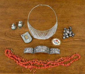 Vintage Jewelry And Accessories (CTF10)