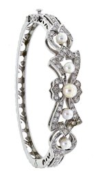 Vintage 14k Gold Pearl And Diamond Bangle Bracelet (CTF10)