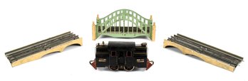 Lionel Standard Gauge Bridge And Locomotive (CTF10)