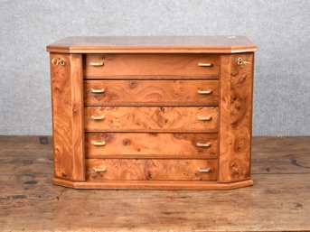 Quality Yew Wood Jewelry Box (CTF10)