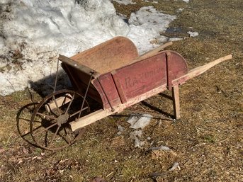 Antique Wheelbarrow (CTF30)