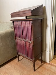 Antique Oak Revolving Book Stand (CTF20)