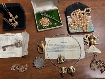 Vintage And Costume Jewelry (CTF10)