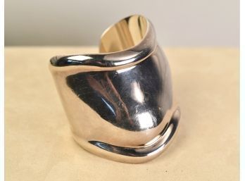 Tiffany & Co Sterling Elsa Peretti Bone Cuff Bracelet (CTF10)